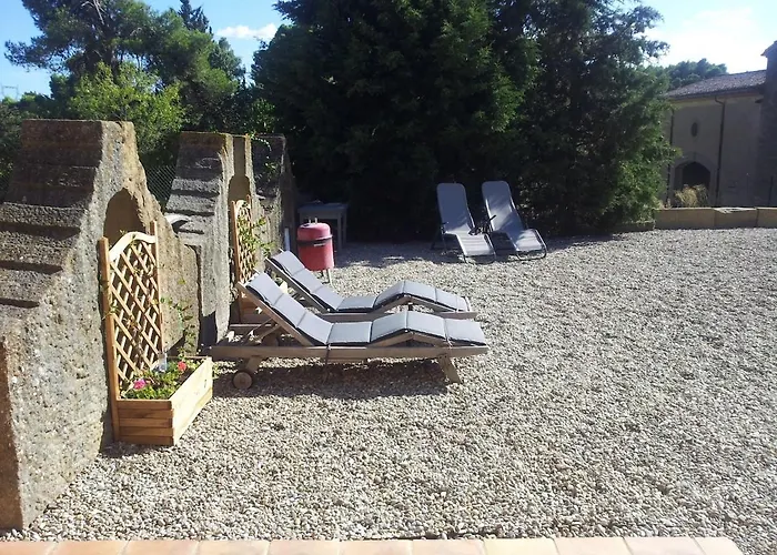 Les Pins Domaine Russol Дом отдыха *